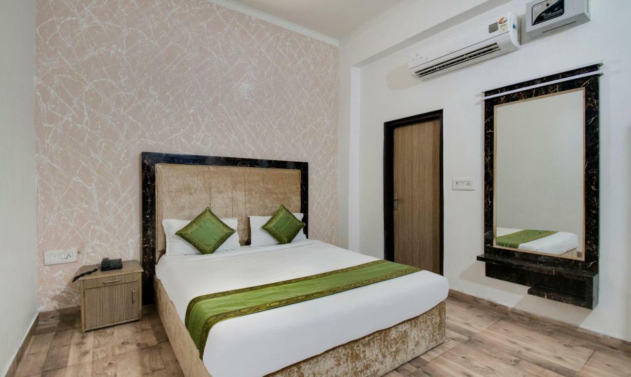 Itsy By Treebo - Royale Inn ميروت المظهر الخارجي الصورة