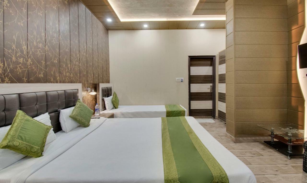 Itsy By Treebo - Royale Inn ميروت المظهر الخارجي الصورة
