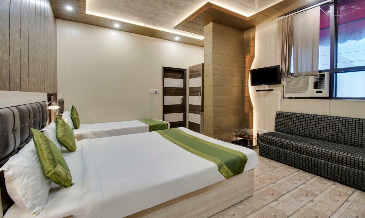Itsy By Treebo - Royale Inn ميروت المظهر الخارجي الصورة